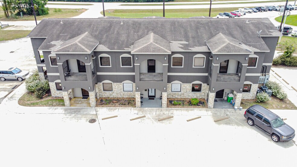 More Photos Of 20550 Townsen Blvd, Humble Loft Creative Space For Sale
