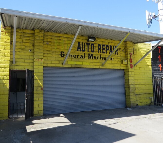 Primary Photo Of 709 N Alexandria Ave, Los Angeles Auto Repair For Lease
