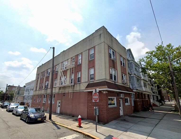Primary Photo Of 488 Kennedy Blvd, Bayonne Apartments For Lease