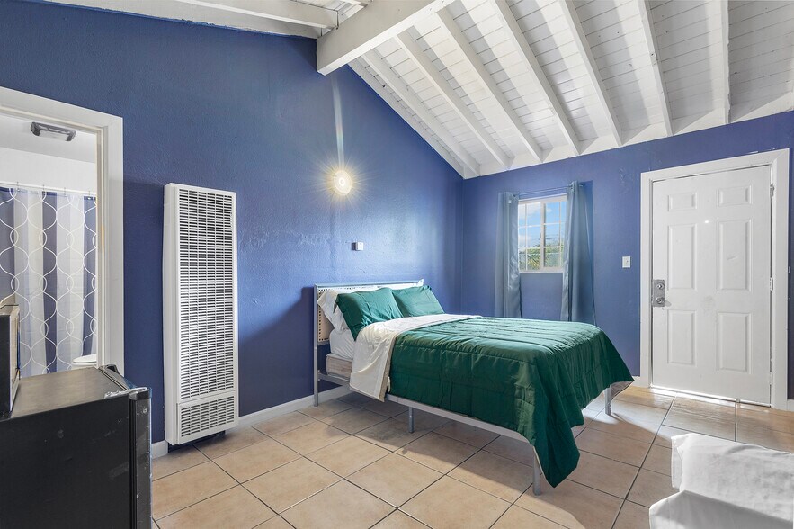 More Photos Of 5714 International Blvd, Oakland Hotel For Sale