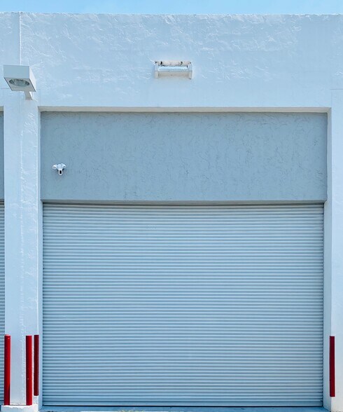 More Photos Of 7640-7696 NW 6th Ave, Boca Raton Unknown For Lease