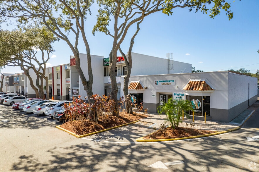 More Photos Of 10906 N 56th St, Tampa Unknown For Lease