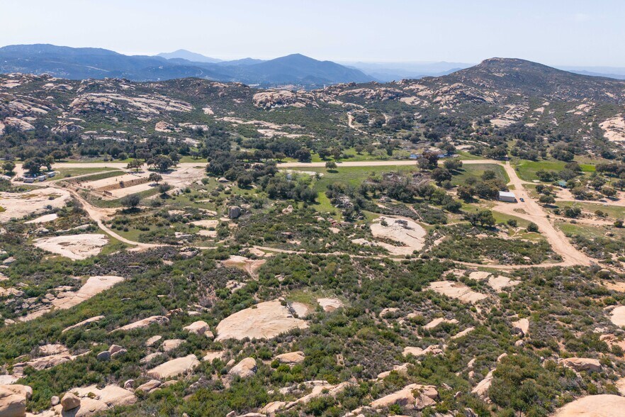 More Photos Of 19191 High Glen Rd, Alpine Specialty For Sale