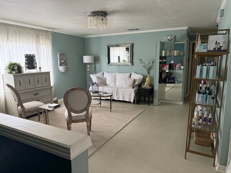 More Photos Of 3006 W Swann Ave, Tampa Freestanding For Sale