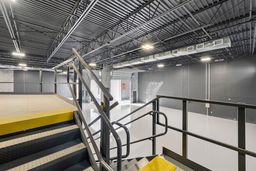 More Photos Of 1111 N 34th St, Tampa Self Storage For Sale