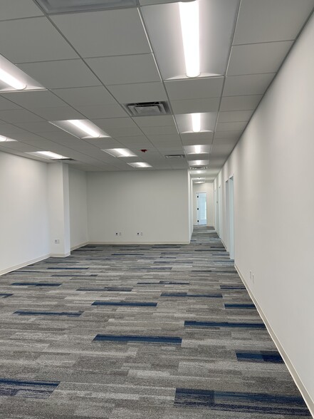 More Photos Of 5405 Diplomat Cir, Orlando Loft Creative Space For Lease