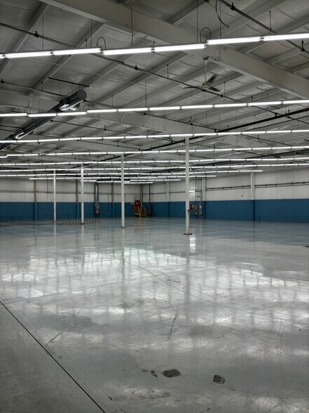More Photos Of 2771 Chouteau Ave, Saint Louis Warehouse For Lease