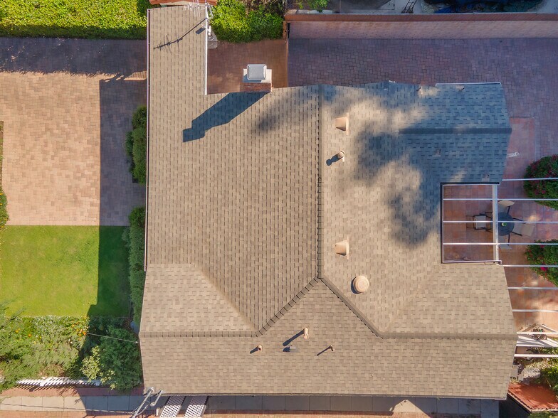 More Photos Of 5233 Lemp Ave, North Hollywood Multifamily For Sale