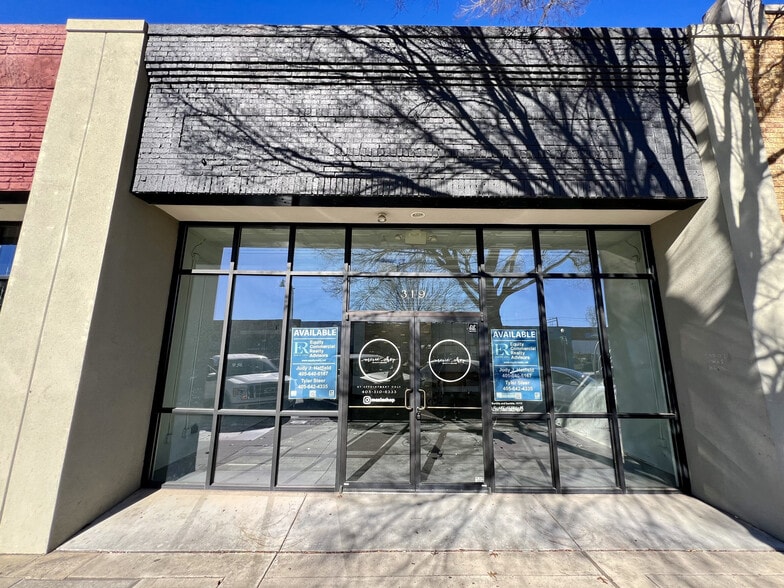 Primary Photo Of 319 E Main St, Norman Storefront For Lease