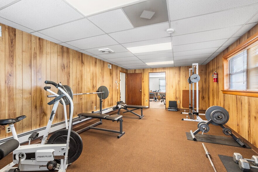 More Photos Of 257 W Nicholson Rd, Audubon Office For Sale