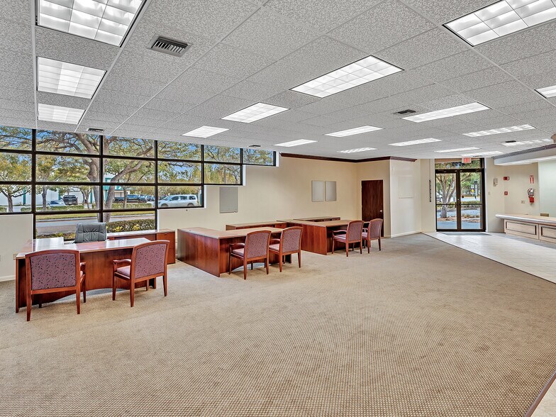 More Photos Of 4699 Nob Hill Rd, Sunrise Medical For Sale