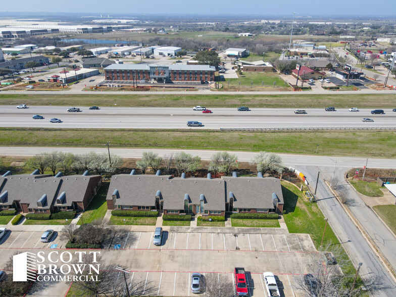 Primary Photo Of 4230 N Interstate 35, Denton Medical For Sale