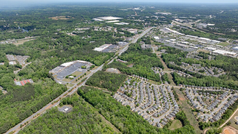 More Photos Of 201 Bullsboro Dr, Newnan Land For Sale