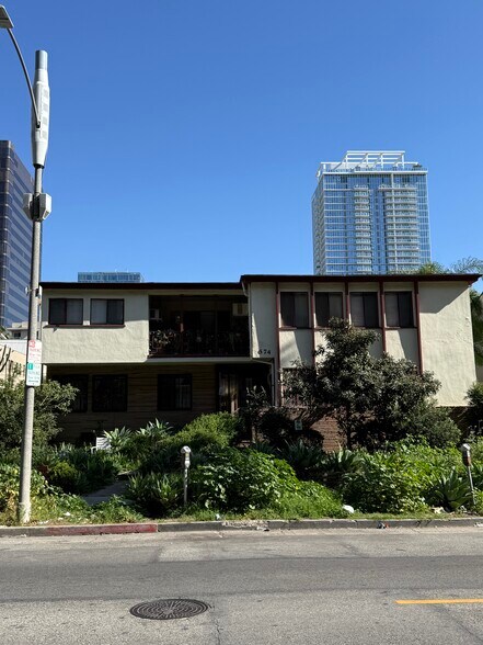 Primary Photo Of 674 S Catalina St, Los Angeles Apartments For Sale