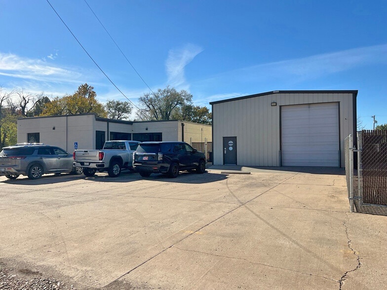 More Photos Of 358 S Laura St, Wichita Office For Lease
