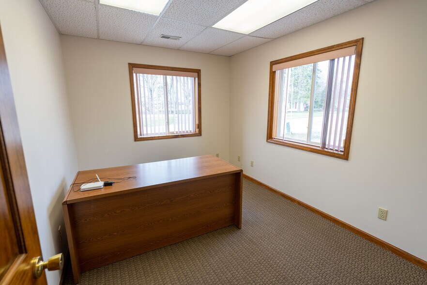 More Photos Of 447 N Old State Road 2, Valparaiso Warehouse For Lease