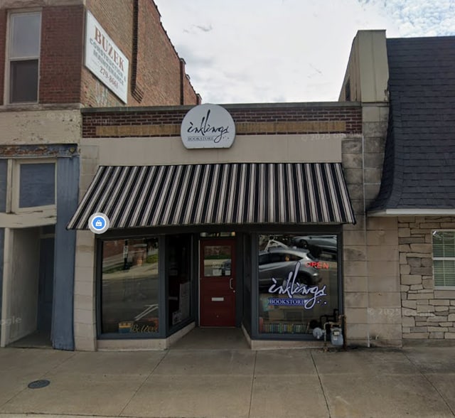 More Photos Of 1020 16th St, Bedford General Retail For Sale