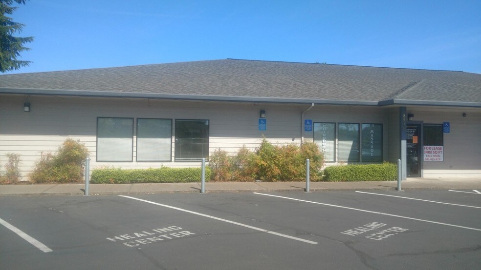 Primary Photo Of 2260-2270 NE McDaniel Ln, McMinnville Medical For Lease