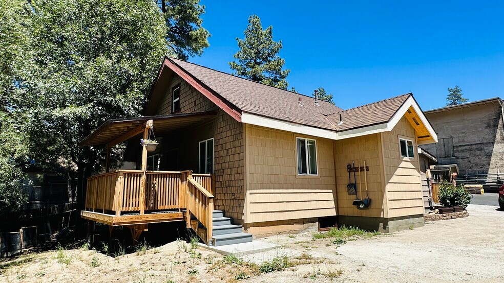 More Photos Of 54200 Pine Crest Ave, Idyllwild-Pine Cove Storefront Retail Office For Sale