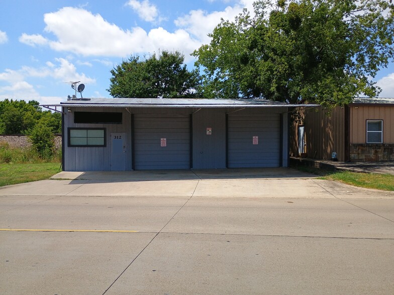 Primary Photo Of 312 S Hampton Rd, Crowley Service For Sale