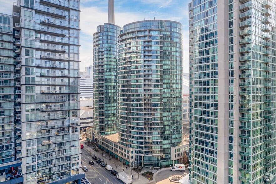 More Photos Of 393 Front St W, Toronto Apartments For Lease