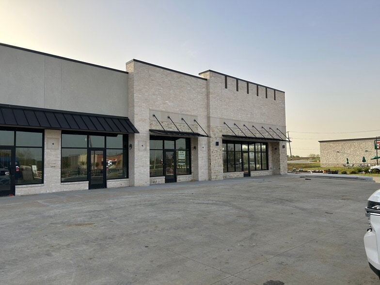 More Photos Of FM 720, Oak Point Storefront For Lease