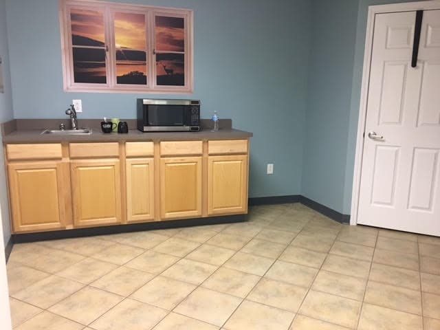 More Photos Of 10412 Allisonville Rd, Fishers Office For Sale