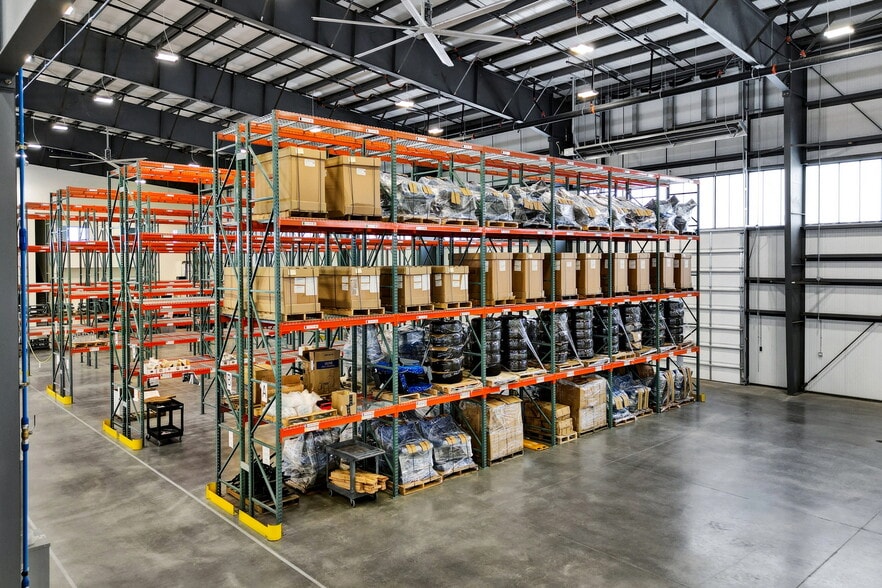 More Photos Of 5457 Pacific Fern Dr, Ferndale Manufacturing For Lease
