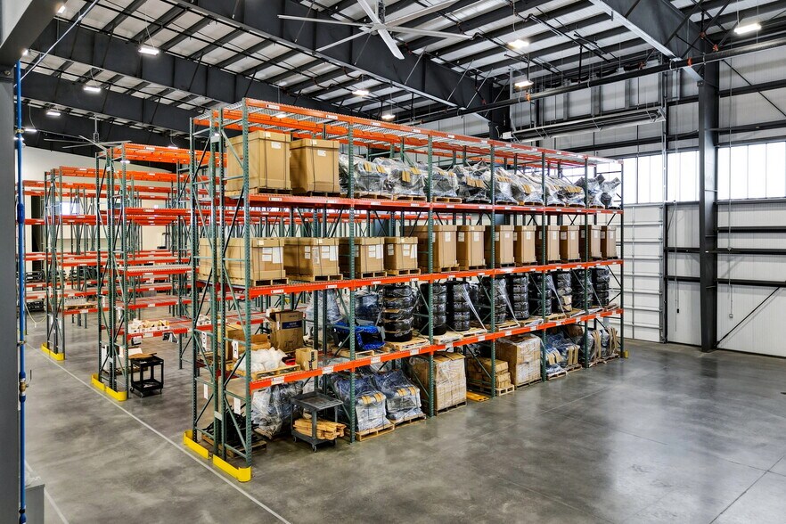 More Photos Of 5463 Pacific Fern Dr, Ferndale Manufacturing For Sale