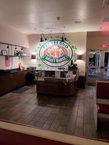 More Photos Of 1420 E Broad St, Fuquay Varina Restaurant For Sale