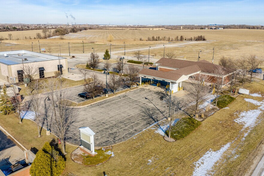 More Photos Of 430 E Mississippi Ave, Elwood Bank For Lease