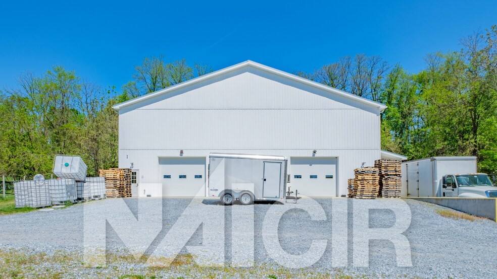 More Photos Of 5790 Devonshire Rd, Harrisburg Specialty For Sale