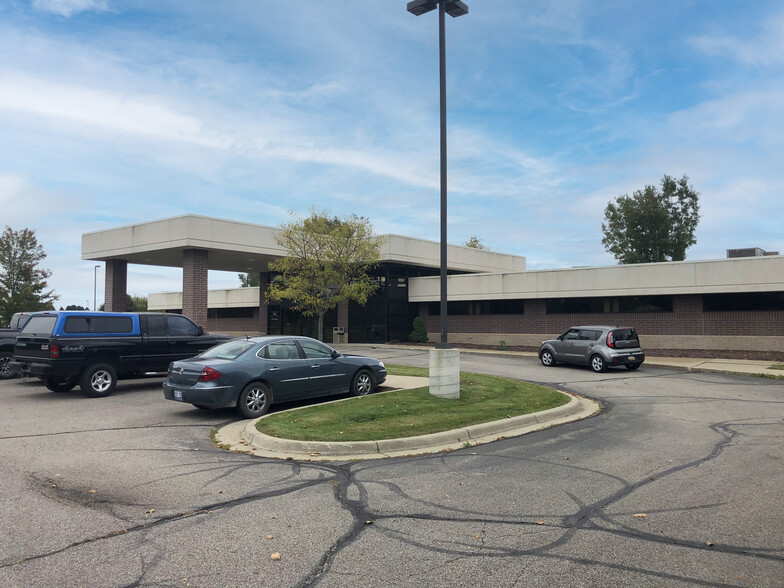 Primary Photo Of 1794 N Lapeer Rd, Lapeer Medical For Lease