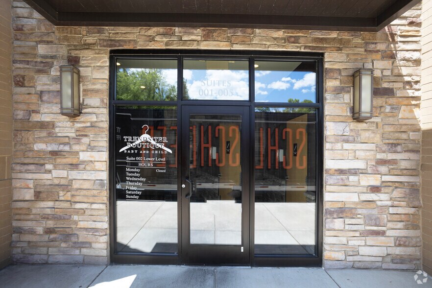 More Photos Of 871 S Arbor Vitae, Edwardsville General Retail For Lease