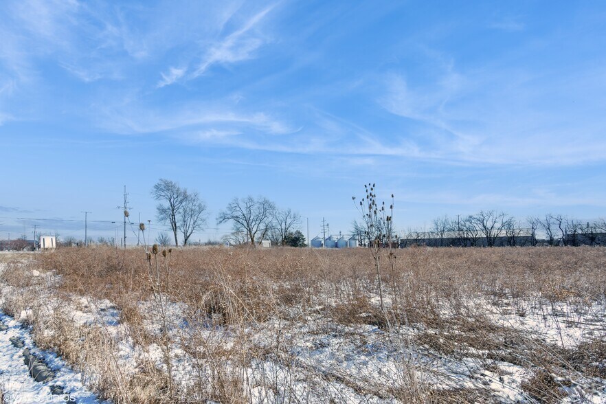 More Photos Of Cherry Hill Rd and Beatty Lane, Joliet Land For Sale