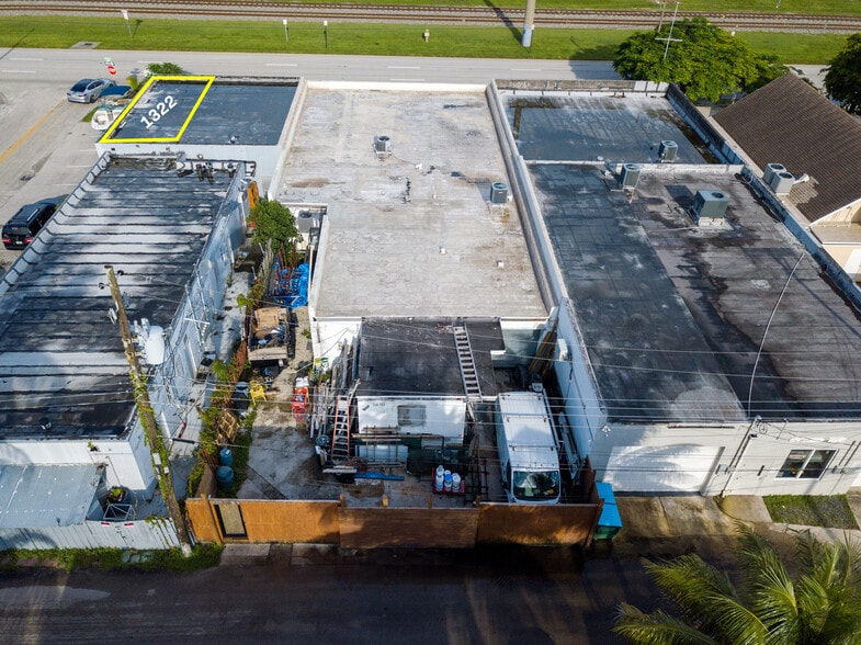 More Photos Of 1318 N Dixie Hwy, Hollywood Storefront Retail Office For Lease