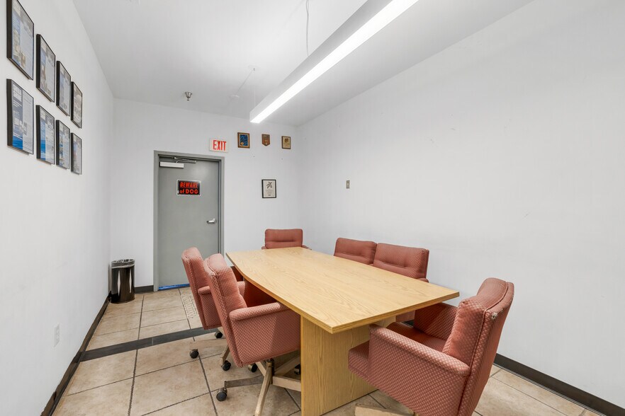 More Photos Of 7725 W 2nd Ct, Hialeah Warehouse For Sale