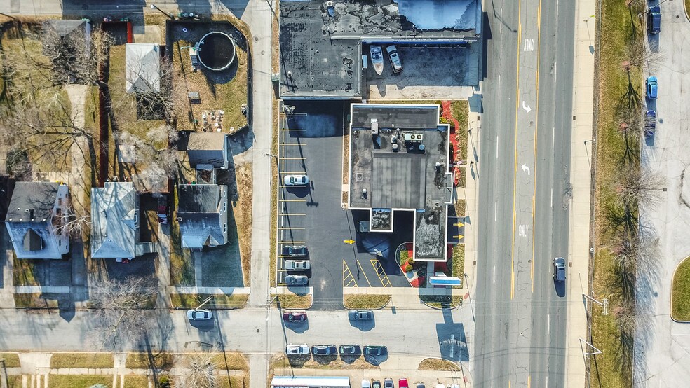 More Photos Of 7007 Calumet Ave, Hammond General Retail For Sale