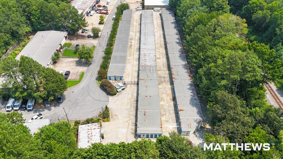 More Photos Of 2991 Cole Ct, Norcross Self Storage For Sale