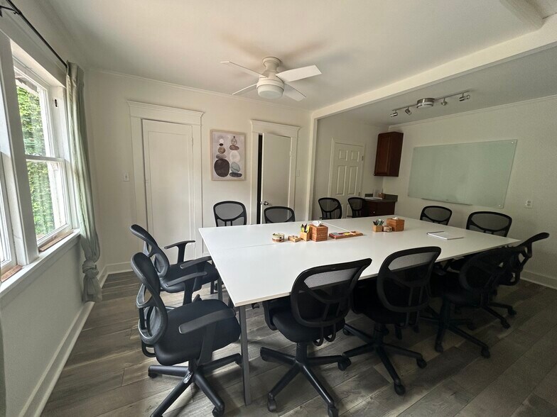 More Photos Of 335 Redondo Ave, Long Beach Office Residential For Sale