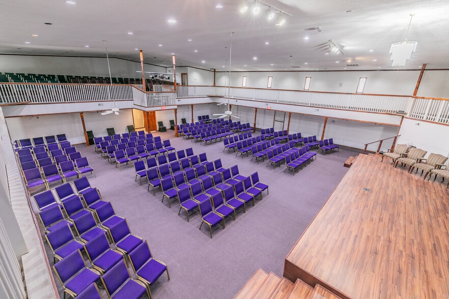 More Photos Of 5007 Ivy Ln, Dallas Religious Facility For Sale