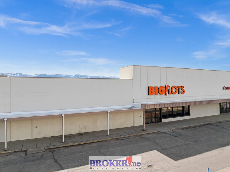 More Photos Of 2135 E 12th St, Casper Unknown For Lease