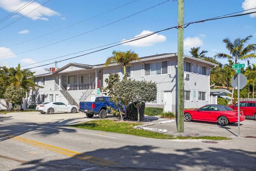 More Photos Of 825 NE 6th St, Fort Lauderdale Apartments For Sale