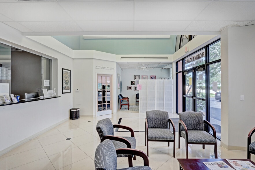 More Photos Of 3537 Forest Hill Blvd, West Palm Beach Medical For Lease