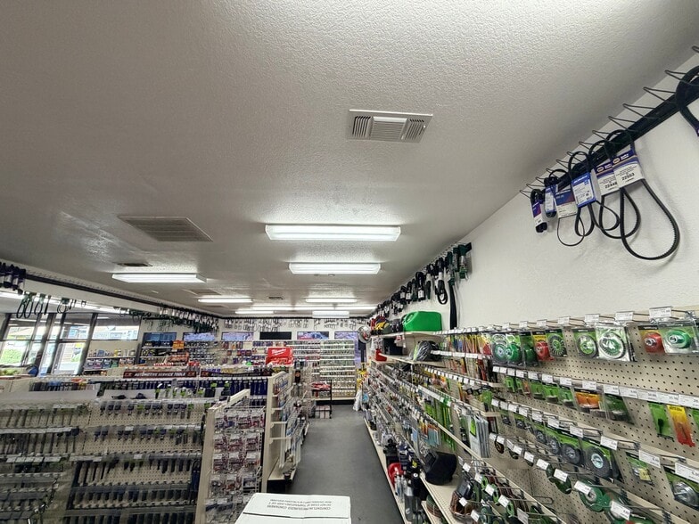 More Photos Of 35335-35297 Highway 41, Coarsegold Freestanding For Lease