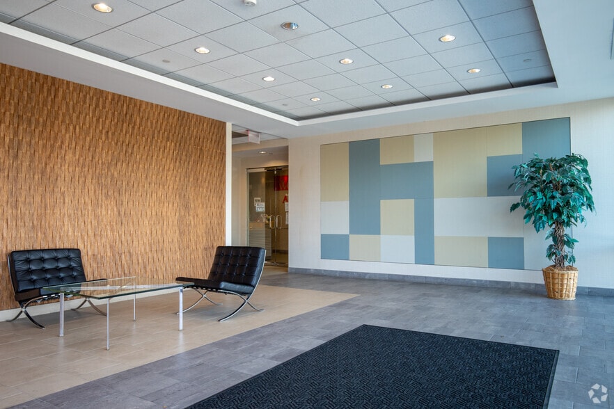 More Photos Of 3500 Sunrise Business, Great River Unknown For Lease