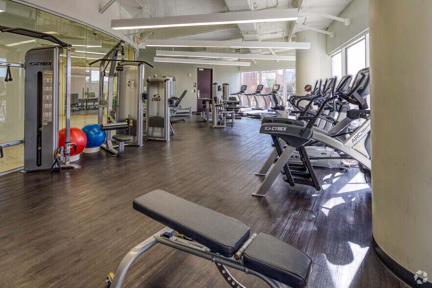 More Photos Of 100 S Ashley Dr, Tampa Office Residential For Lease