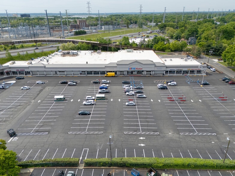 More Photos Of 1199 Amboy Ave, Edison Unknown For Lease