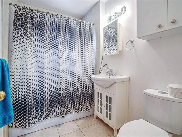 More Photos Of 2351-2357 Rue Jean-Talon E, Montréal Storefront Retail Residential For Lease