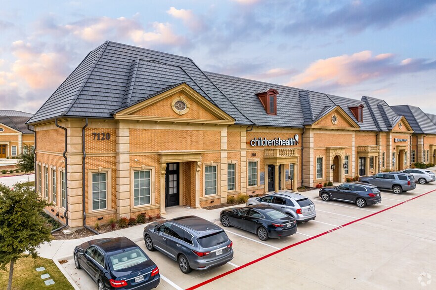 More Photos Of 7110 Preston Rd, Plano Unknown For Lease